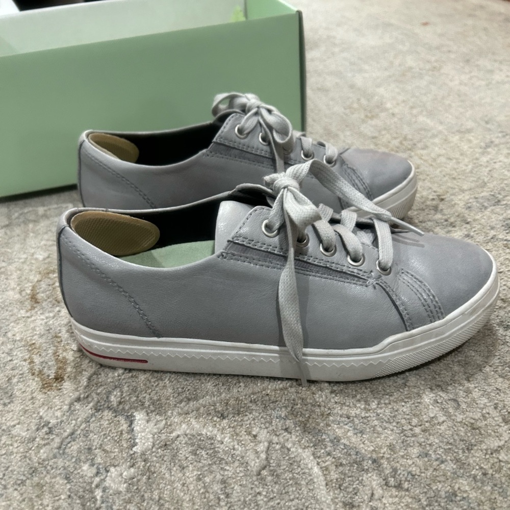 Salvia Karma Sneakers